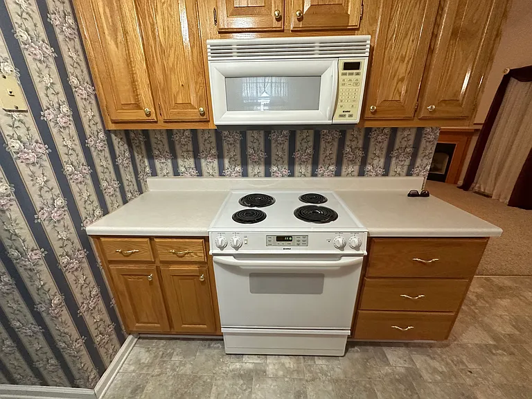 2706 Martha Brooks Ln — Photo 15