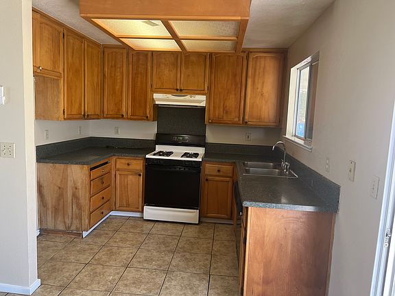 2nd image of 111 Mandarin Ave