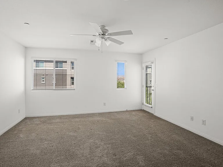 2841 Brilliant Aurora Ln #5 — Photo 39