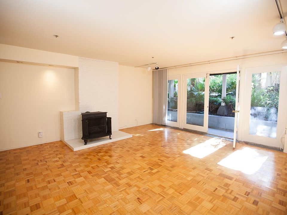 1st image of 2233 Franklin St APT 1