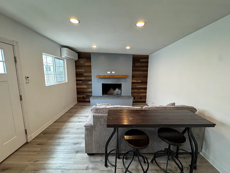 4523 E La Cara St #B — Photo 12