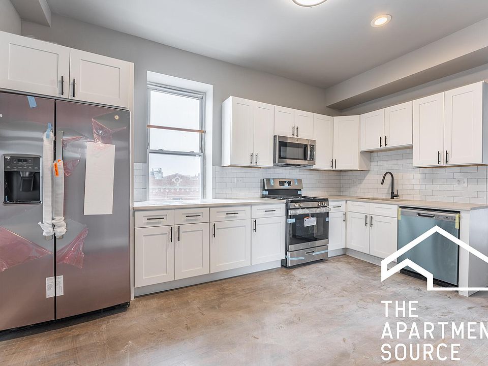 1st image of 3235 W Armitage Ave #2