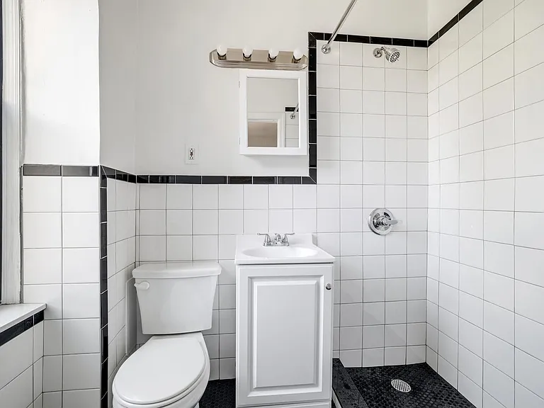 140 Waverly Pl #4A — Photo 6