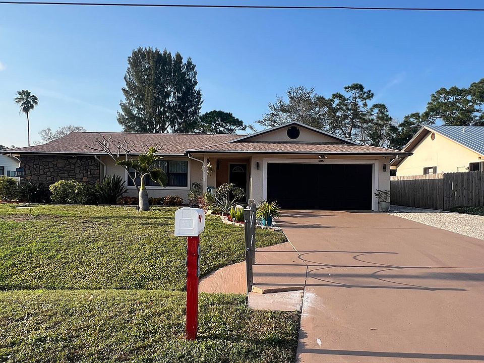 1st image of 505 SE Fallon Drive