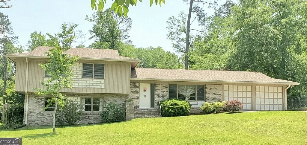 2948 Thornwood Dr photo 1