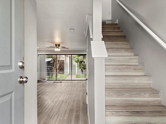 3rd image of 411 E Dunne Ave