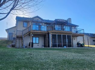 408 E Lake Geneva Rd NE, Alexandria, MN 56308