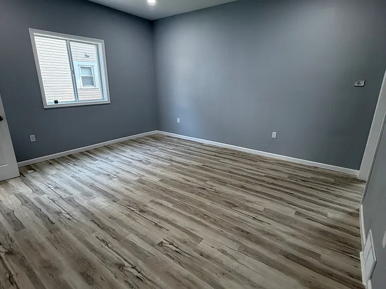 824 S Washington St — Photo 3