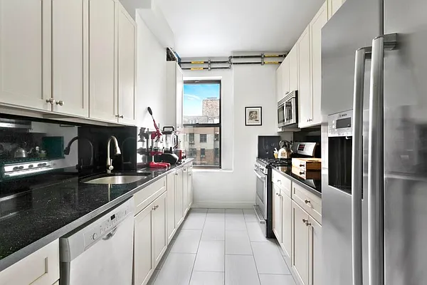 Rented by Corcoran | media 4