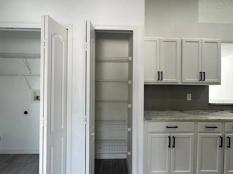 10421 Paragon Pl — Photo 12