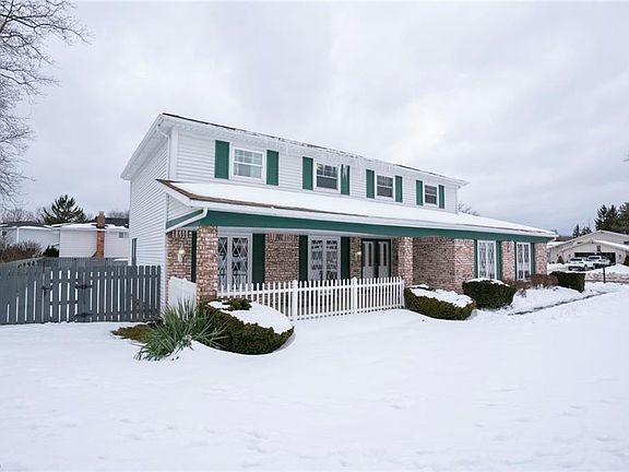2nd image of 14876 Sherwood Dr