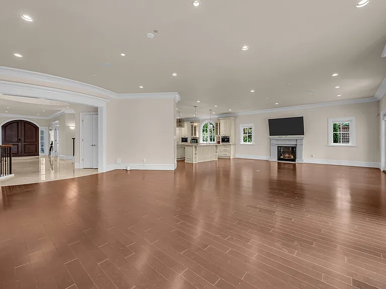 6089 Gleneagles Dr — Photo 6