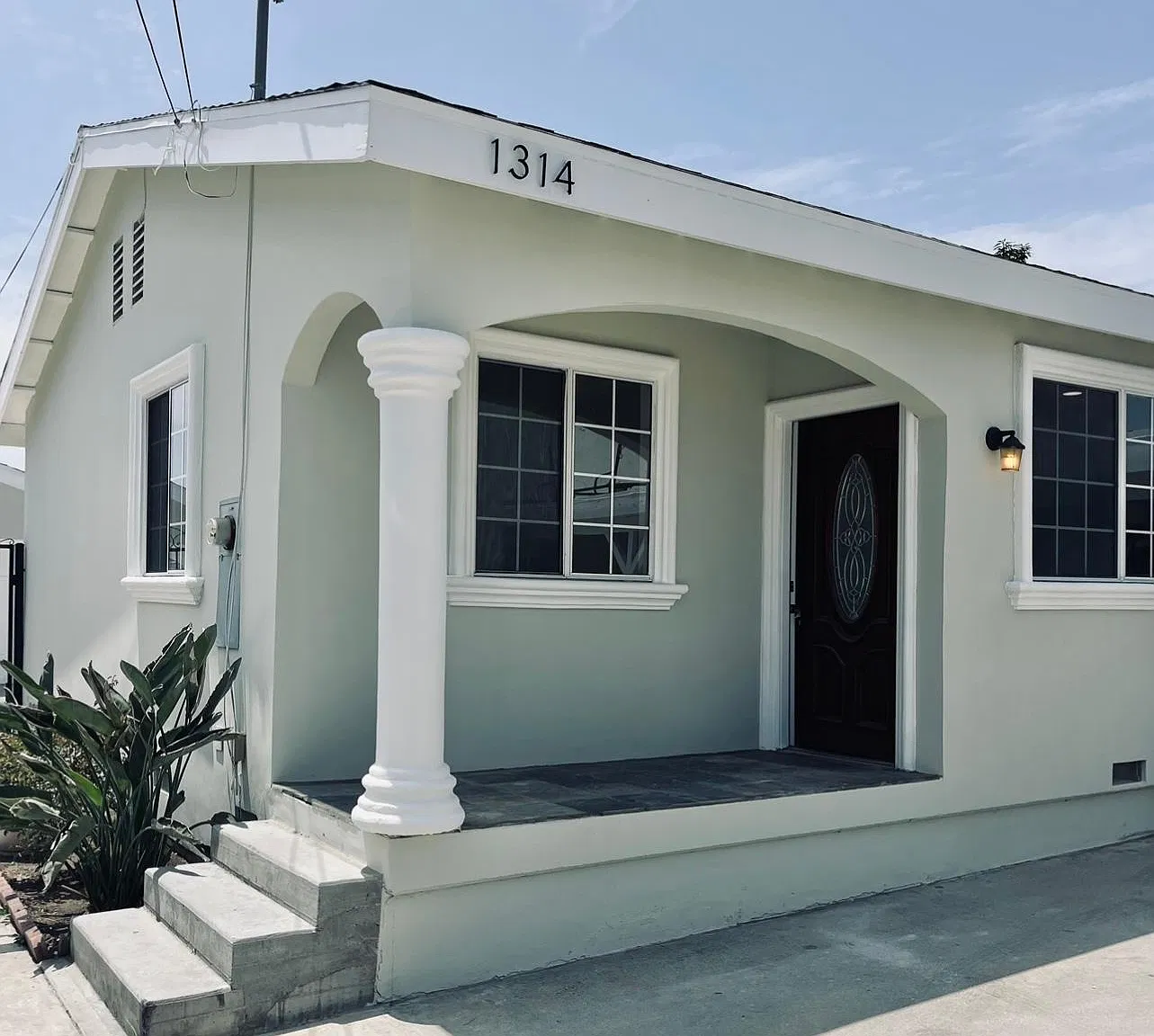 3 bed, 1000 sqft, $3,550 — Photo 1