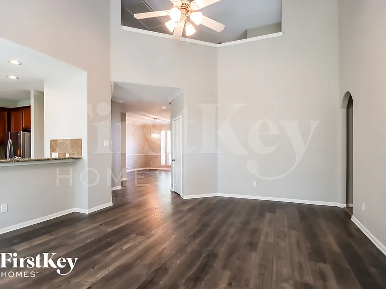 1806 Chart Dr — Photo 5