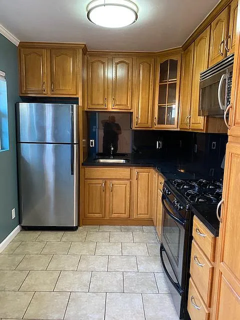 1 bed, 600 sqft, $2,600 — Photo 3