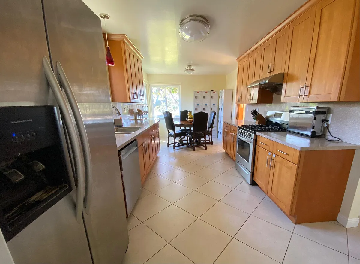 Building Photo - 2809 Mariposa Dr