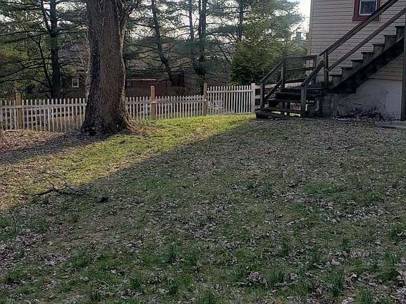 4th image of 6 Stowe Road