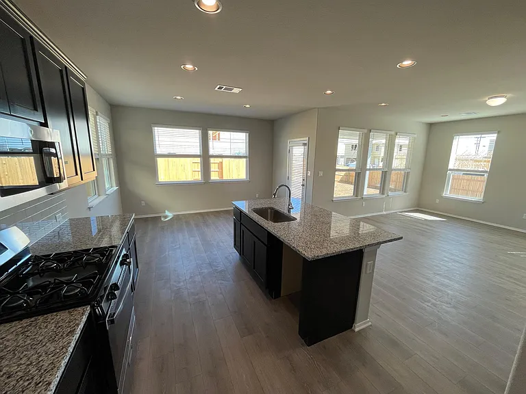 108 Living Reef Dr — Photo 3
