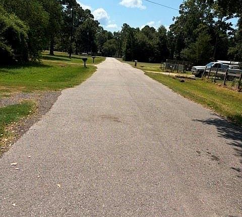 5th image of Beaver Den Dr