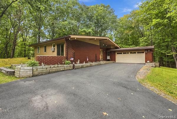 1st image of 51 Leslie Road