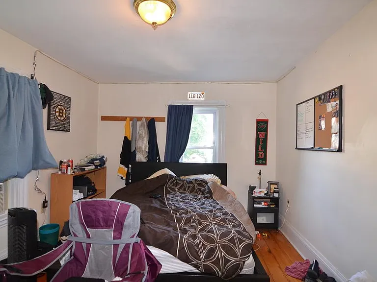 308 Belmont St — Photo 4