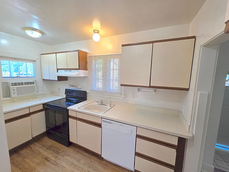 1854 S Williams St — Photo 6
