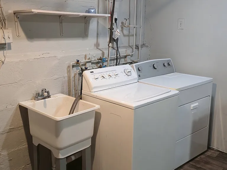 3514 Pelham Ave — Photo 12