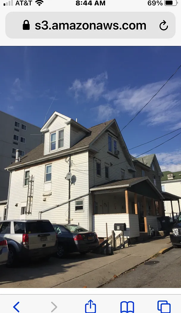 533 Locust — Photo 1