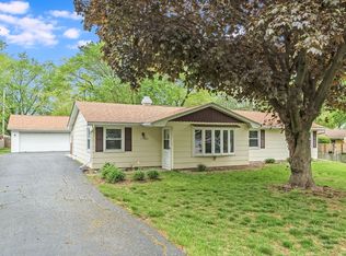 15020 Lewis Dr, Romeoville, IL 60446