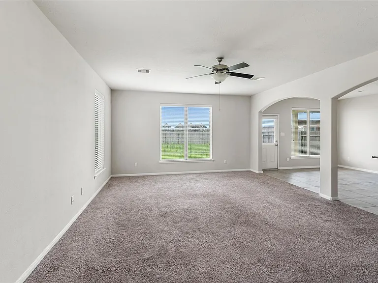 8014 Oxbow Manor Ln — Photo 4