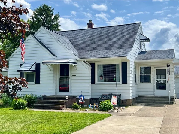 4649 Wilson Dr, Hamburg, NY 14075