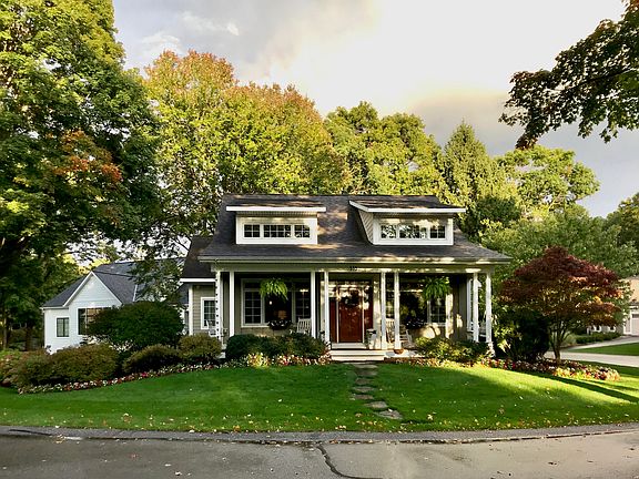 3rd image of 333 S Lakeshore Dr