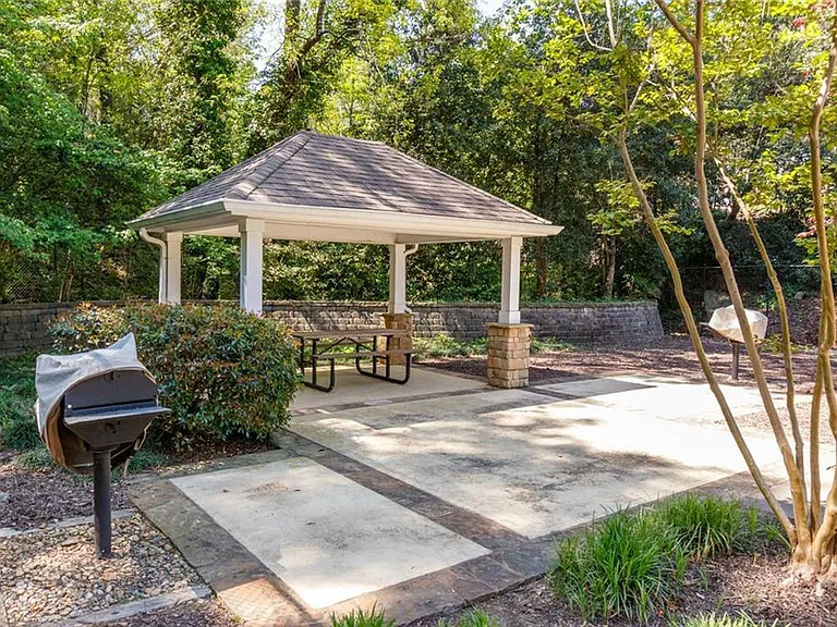 3005 Seven Pines Ln #201 — Photo 38
