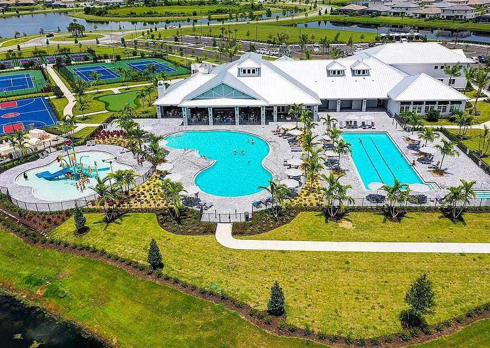 15235 Sunny Day Dr