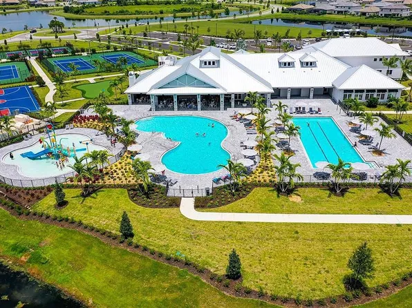 15235 Sunny Day Dr, Bradenton, FL 34211