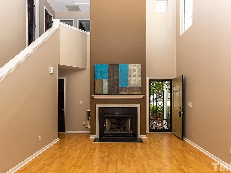 9128 Colony Village Ln — Photo 2