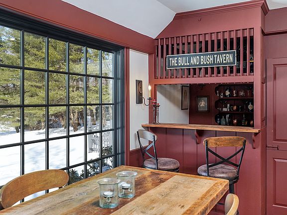 16 Pleasant Ridge Road