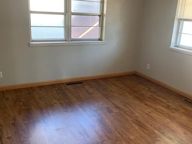 436 Mayfair Way — Photo 7