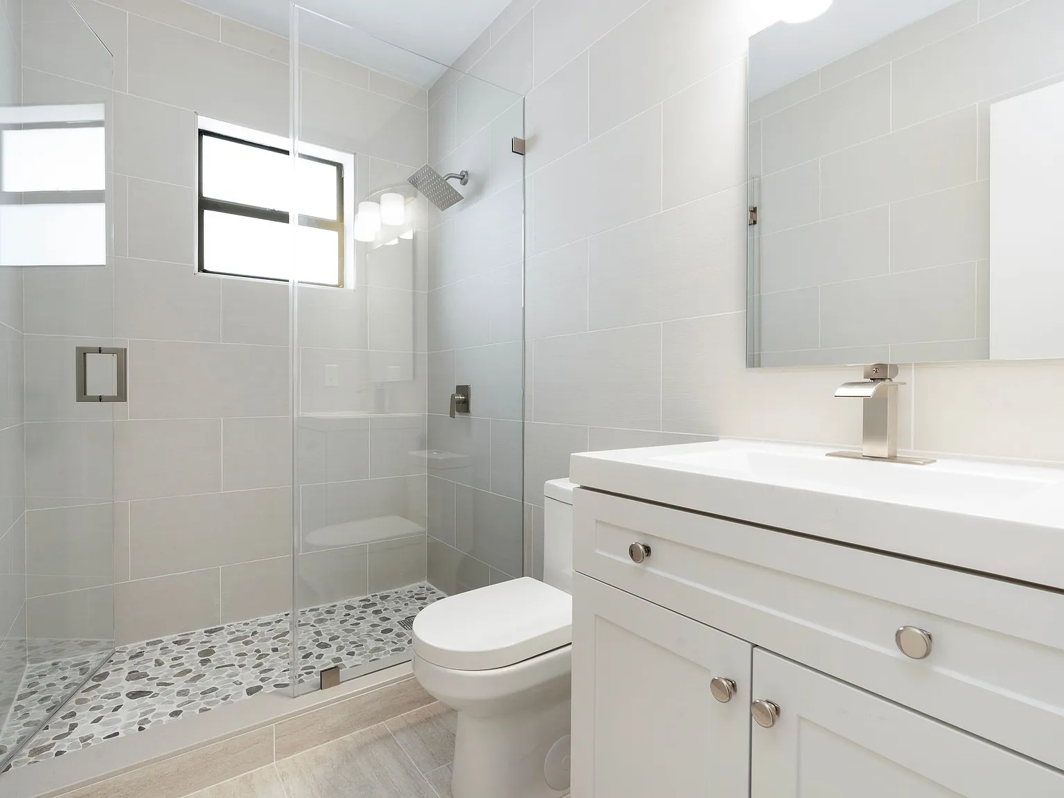 3 bed, 1344 sqft, $3,750 — Photo 2