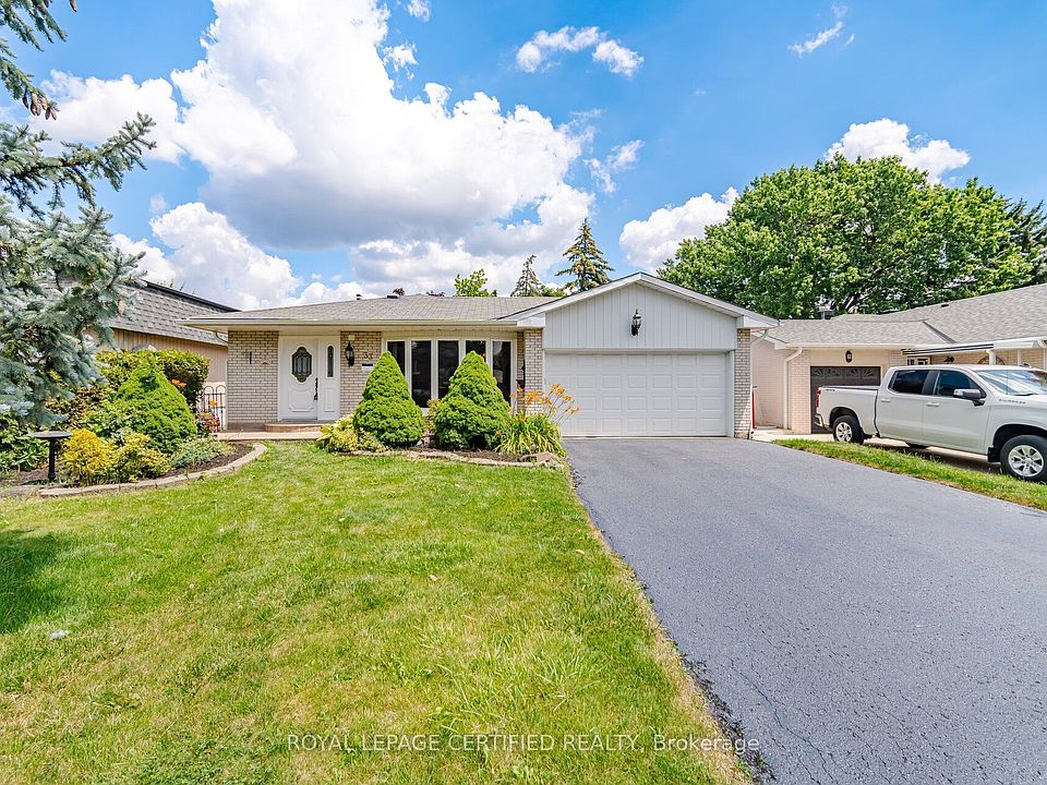 1st image of 33 Grassmere Cres