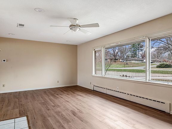 5th image of 7137 Rose Ann Pkwy