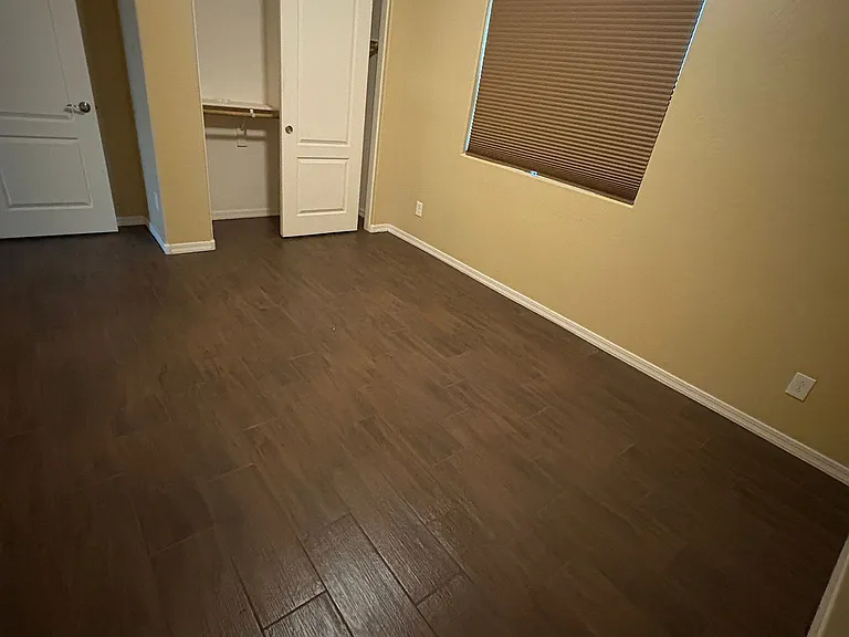 Bed Room 3 Closet View