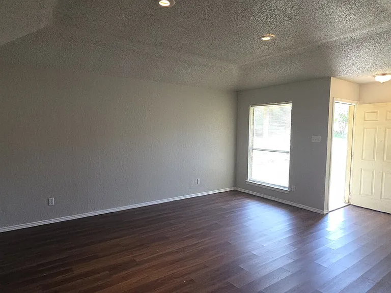 6719 Loma Vista Dr — Photo 19