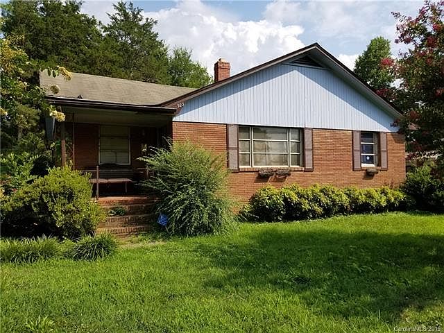 1st image of 923 Ogden Rd
