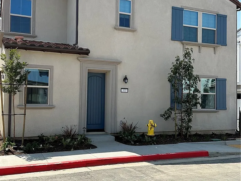 533 Embrook Way — Photo 1