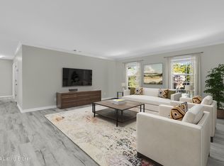 4716 Salisbury Sq APT 104, Saint Matthews, KY