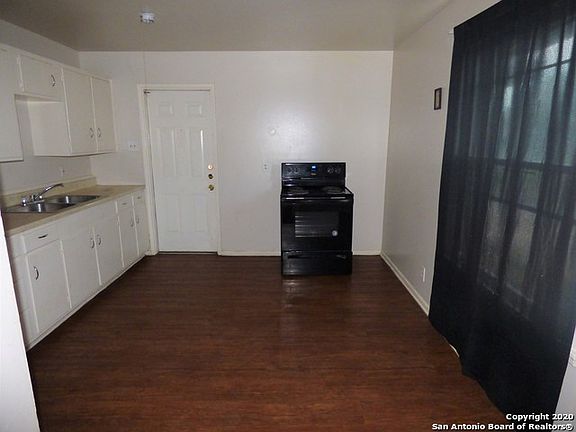 3rd image of 326 Harcourt Ave
