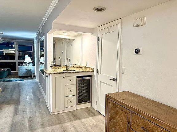 3rd image of 160 Columbia Dr APT 506
