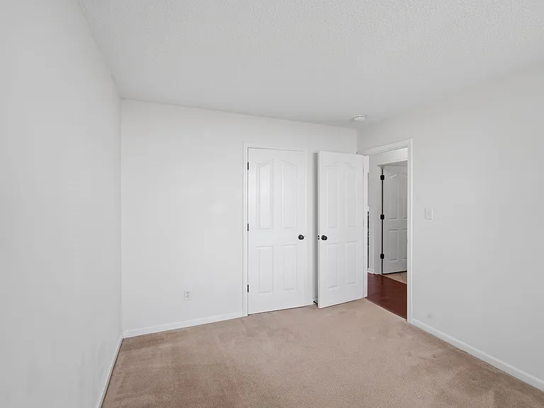 9740 Veronica Dr — Photo 27