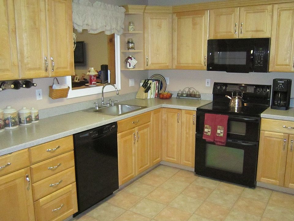 2nd image of 41 Highland Dr